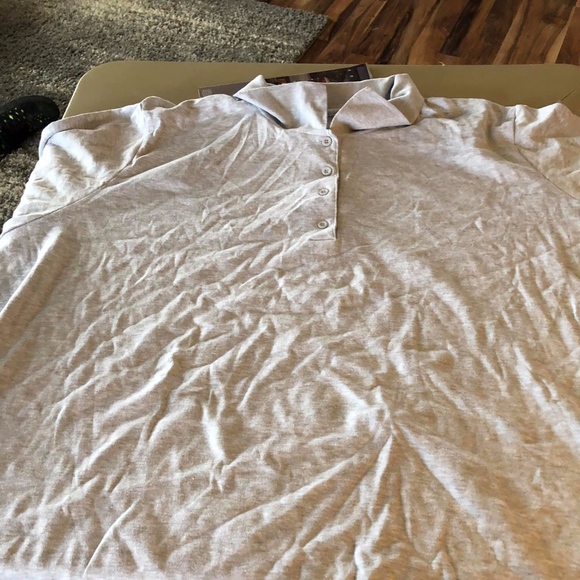 Button down top - Picture 2 of 4